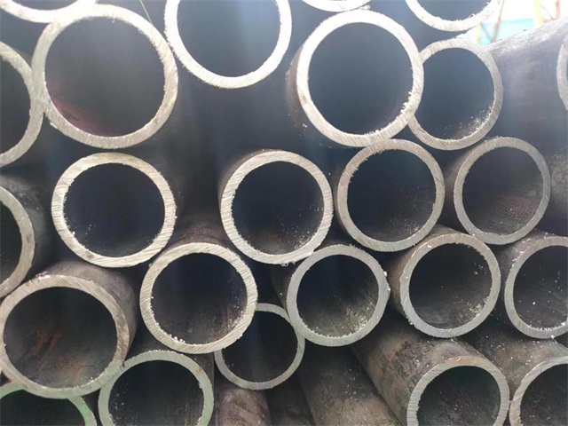 沈阳10#结构用无缝钢管